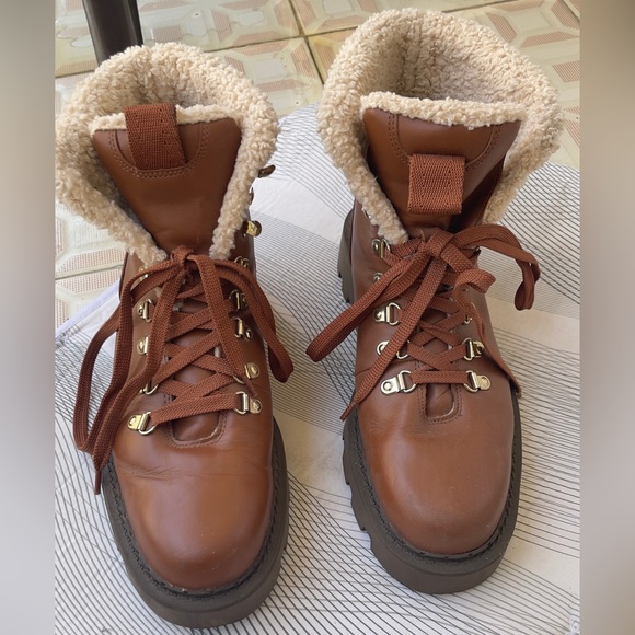 Zara pure leather limited edition boots for winter - Picture 3 of 5